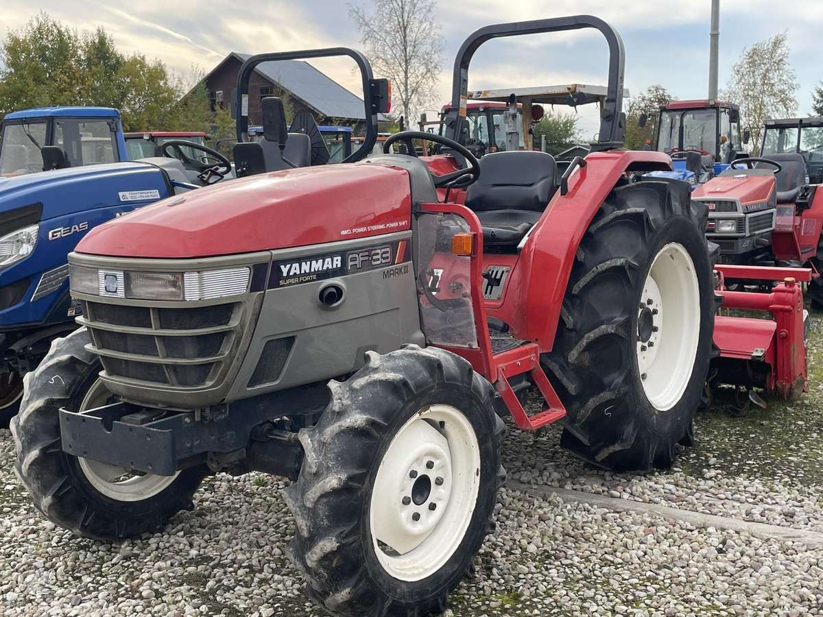 Kubota ĮVAIRIŲ MODELIŲ, traktoriai