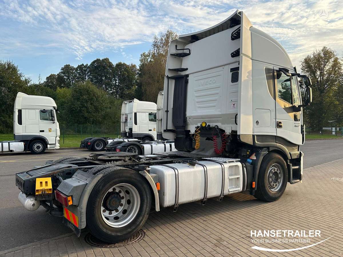 Iveco AS440T, 2 спальных места