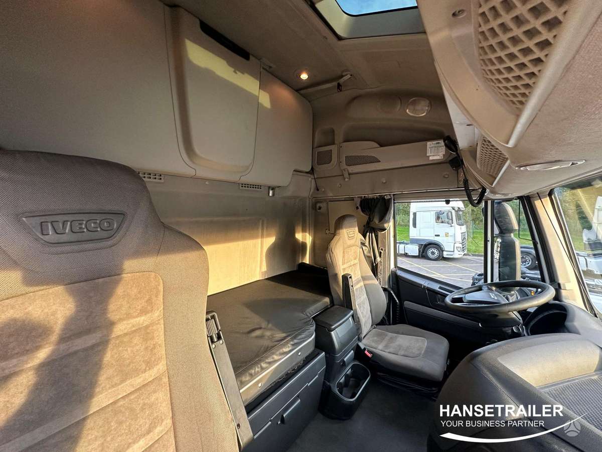 Iveco AS440T, 2 miegamosios vietos