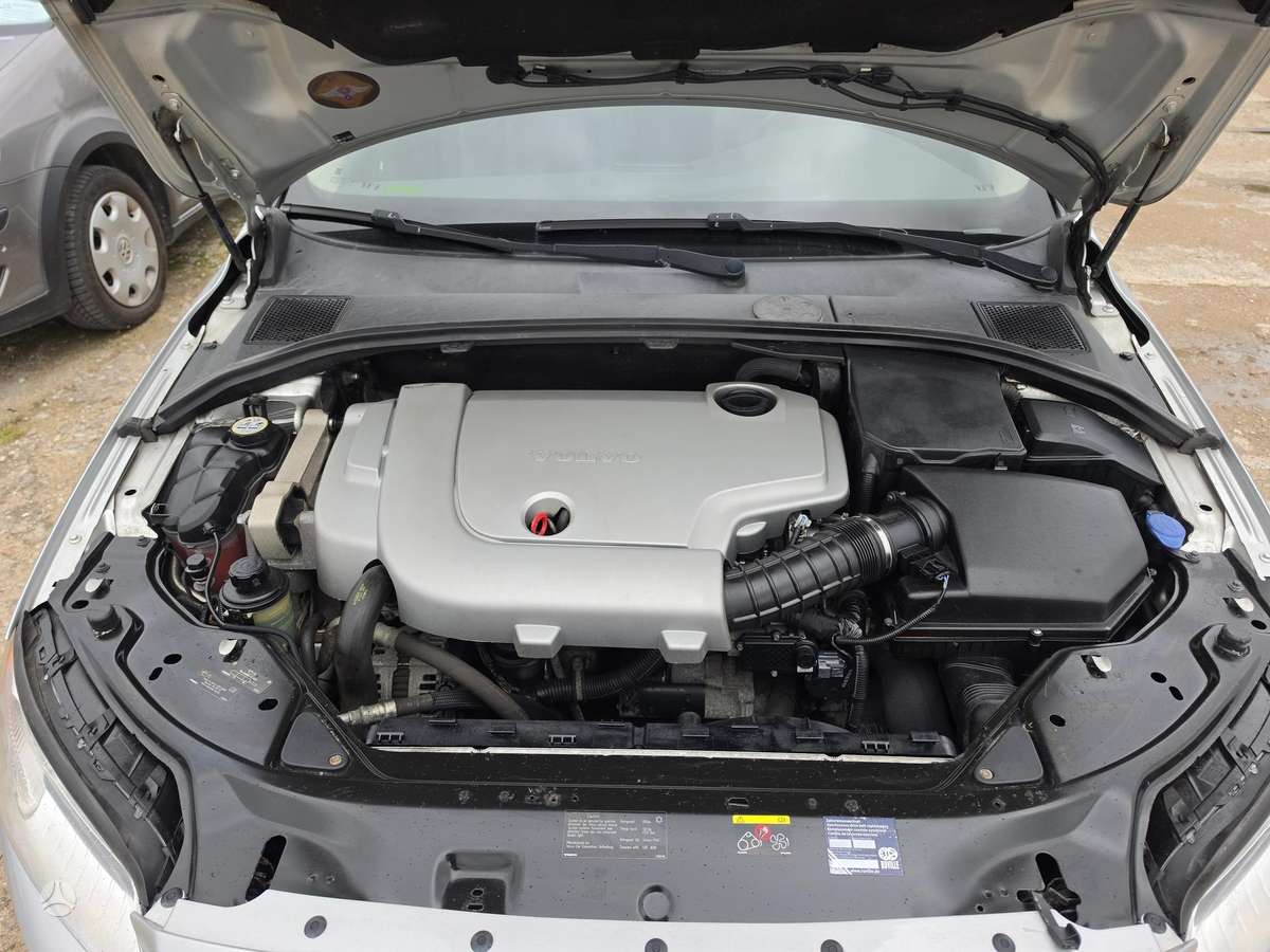 Volvo V70, 2.4 l., wagon