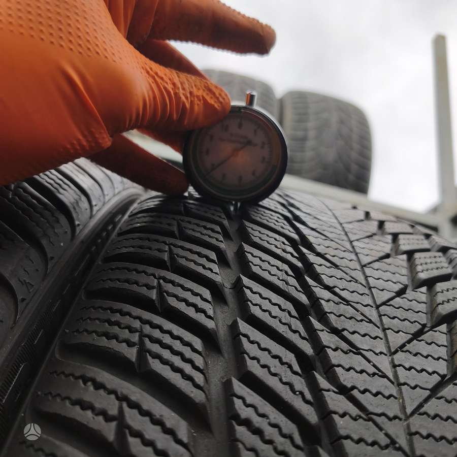 Superia Blue win uhpz, winter 225/45 R18