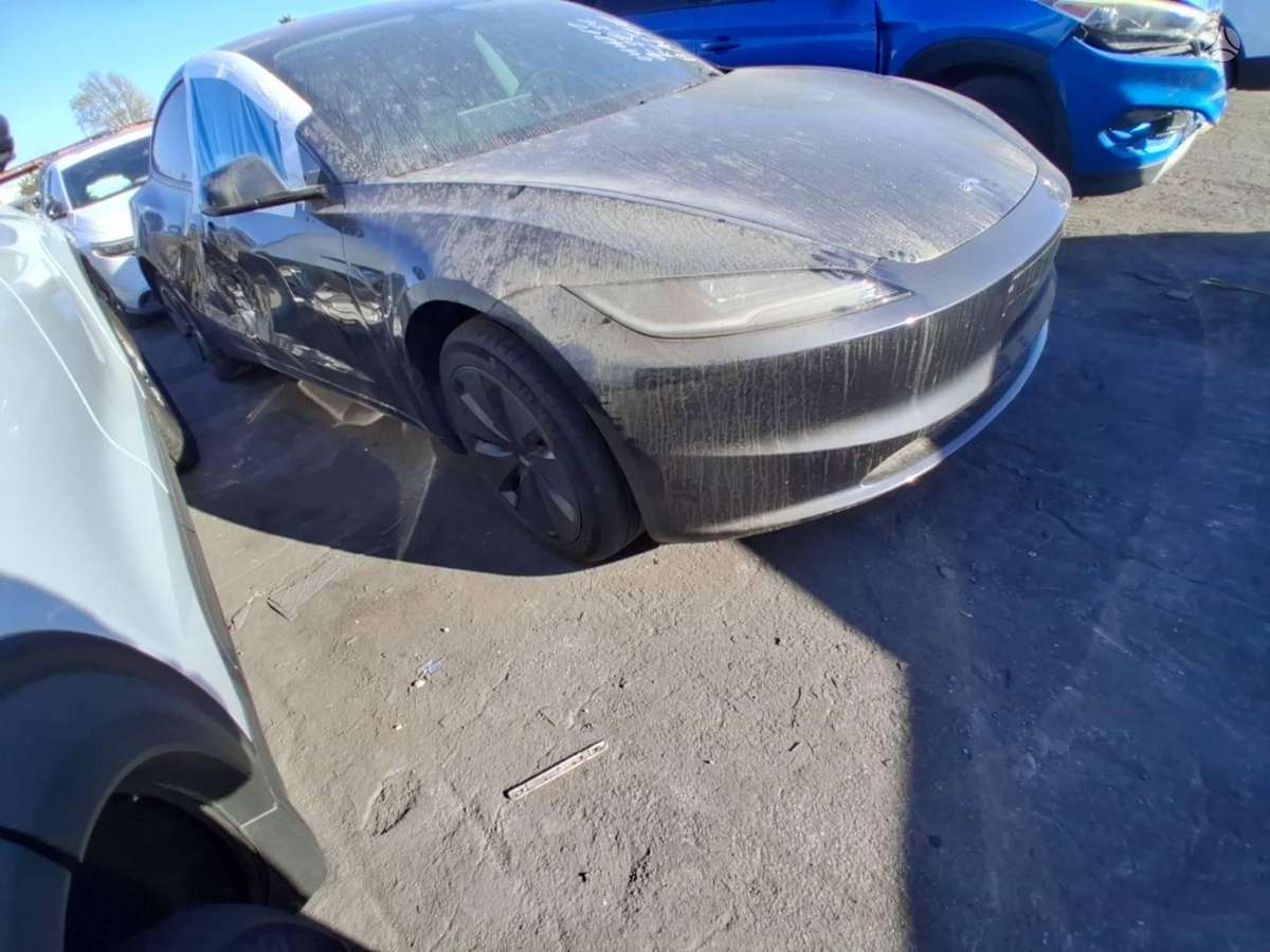 Tesla Model 3, Хэтчбек
