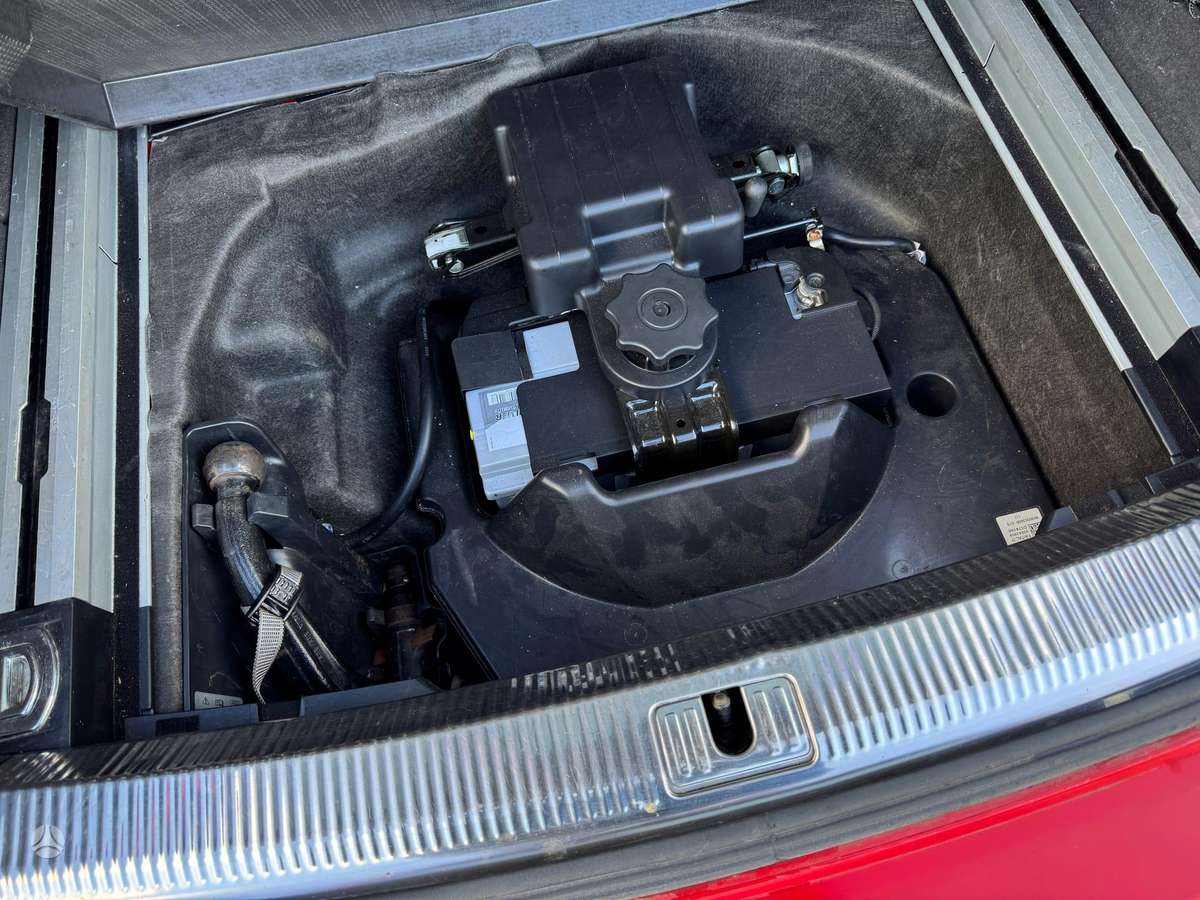 Audi A4, 3.0 l., universalas