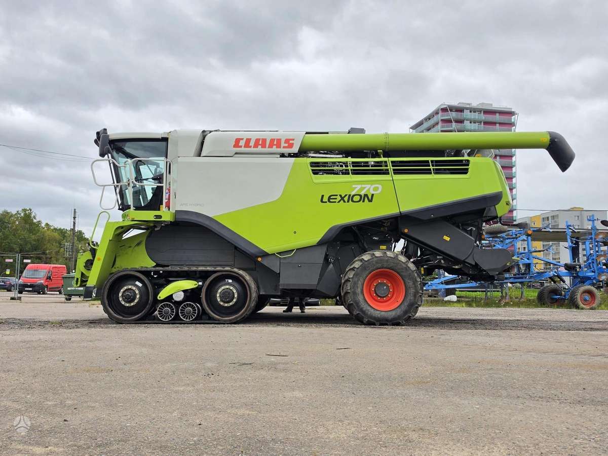 Claas Lexion 770TT, kombainai