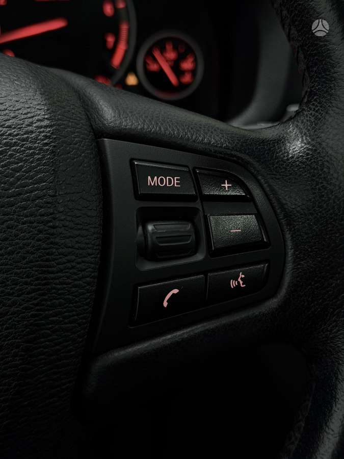 BMW X3, 2.0 l., off-road / crossover
