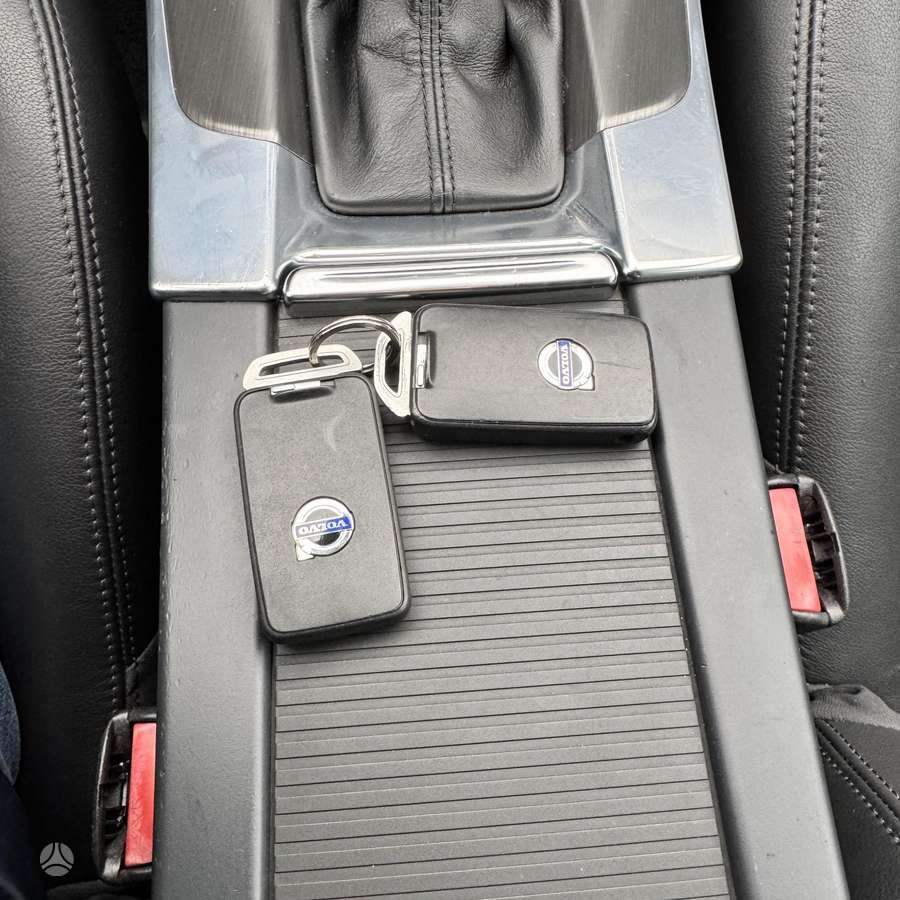 Volvo S60, 2.0 l., Седан