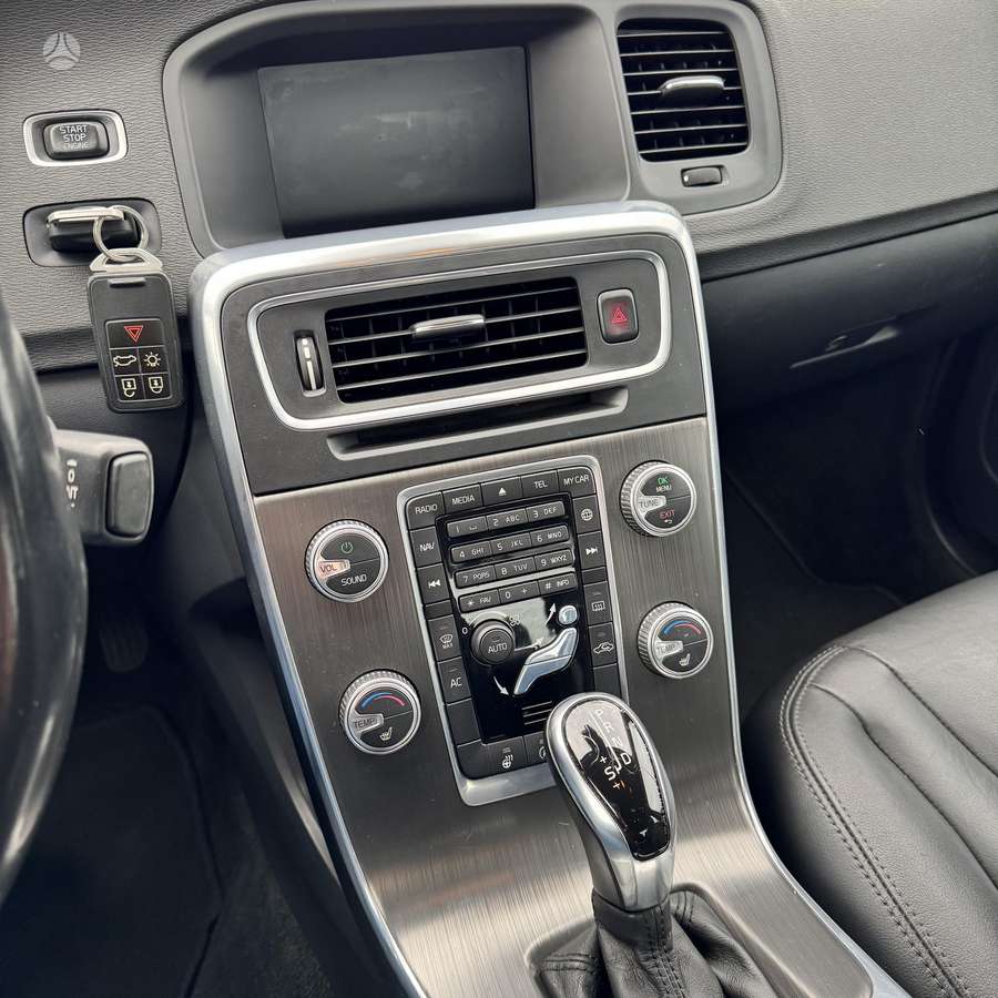 Volvo S60, 2.0 l., Седан