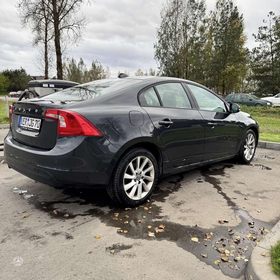 Volvo S60, 2.0 l., Седан
