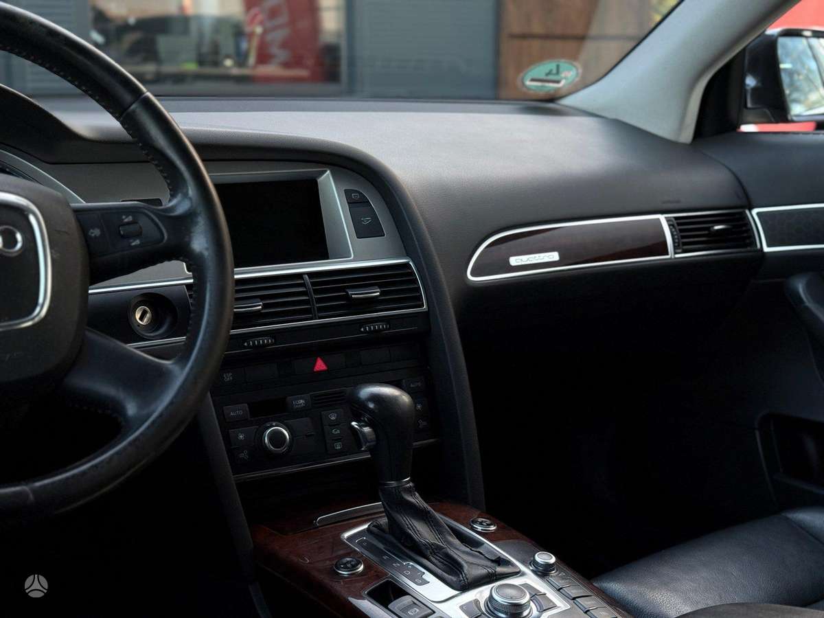 Audi A6, 3.0 l., universalas
