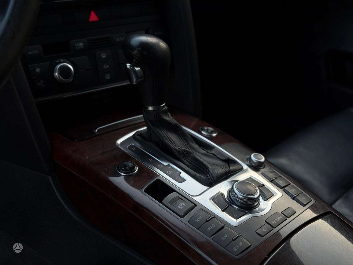 Audi A6, 3.0 l., universalas