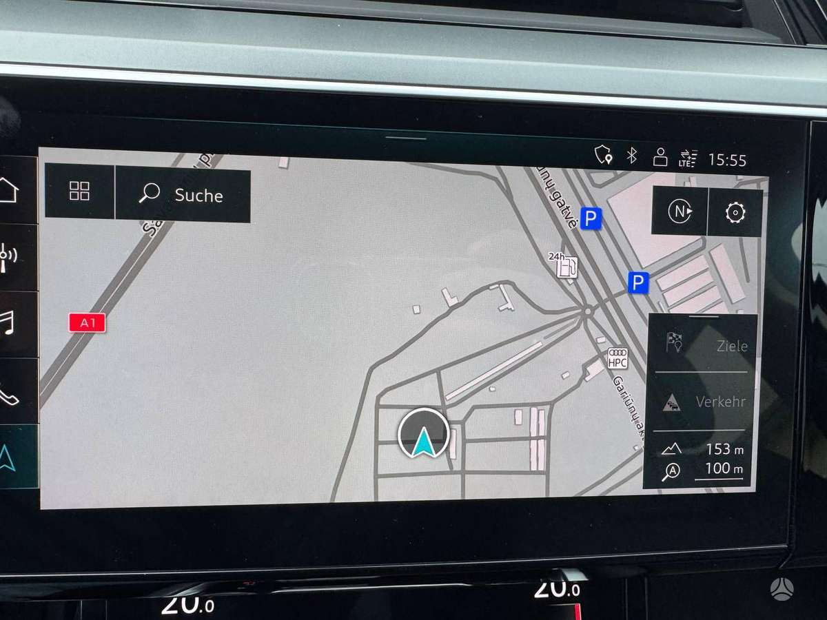 Audi e-tron Sportback, off-road / crossover