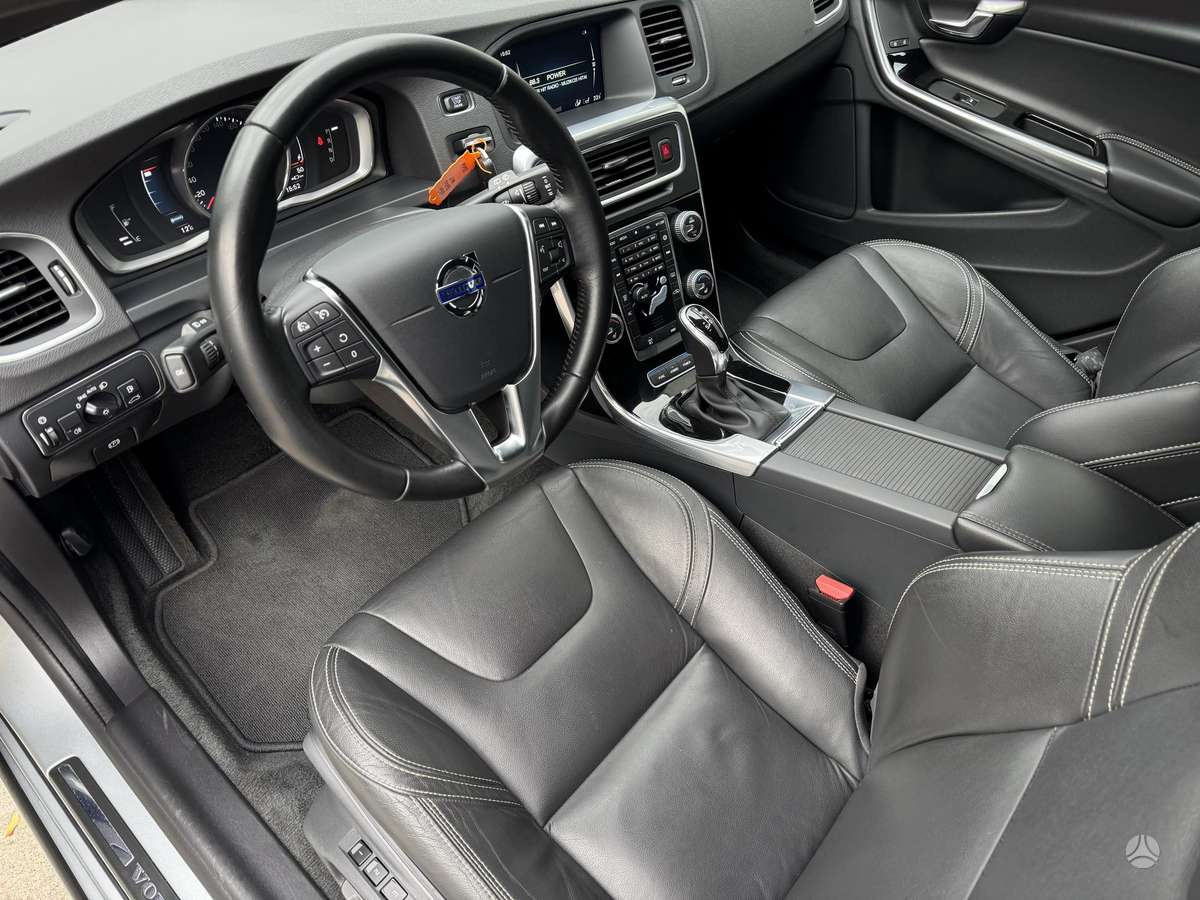 Volvo V60, 2.4 l., Универсал