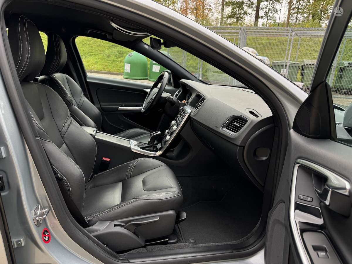 Volvo V60, 2.4 l., Универсал