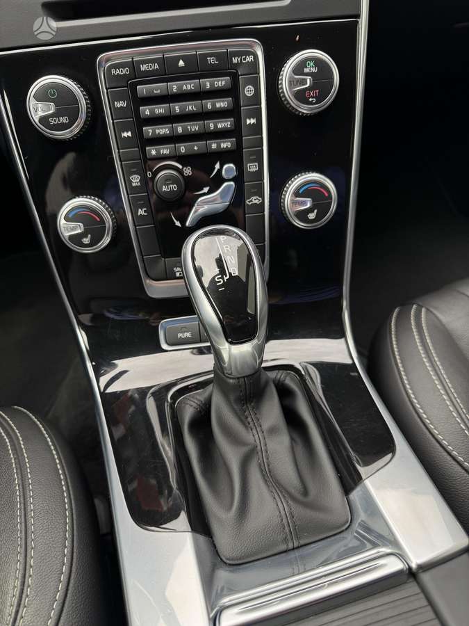 Volvo V60, 2.4 l., Универсал