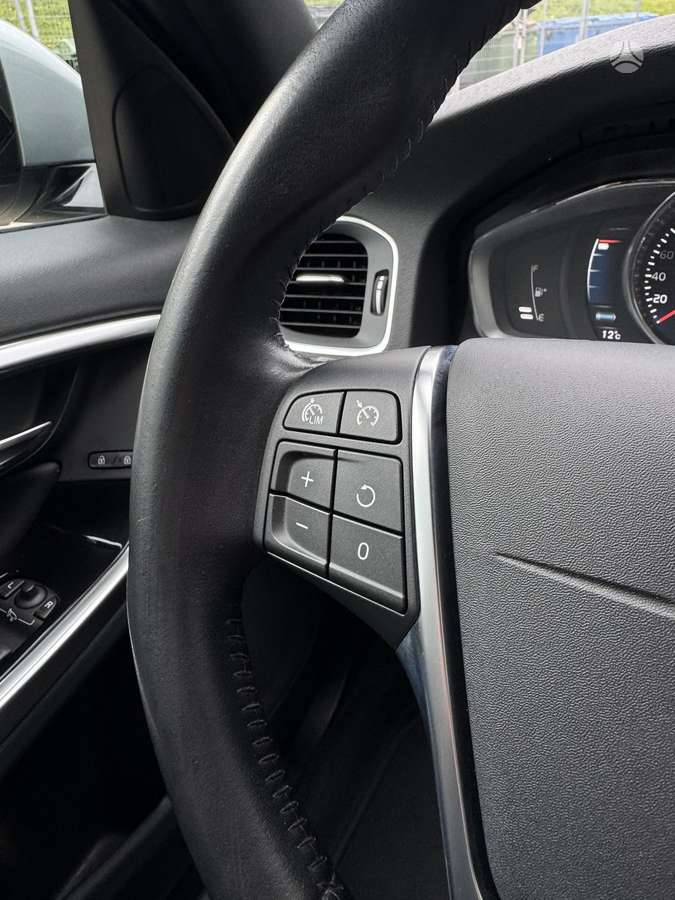 Volvo V60, 2.4 l., Универсал