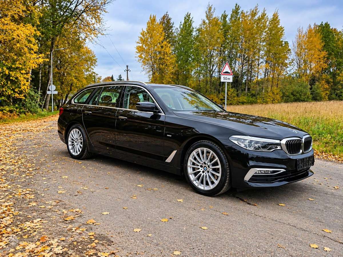 BMW 530, universalas