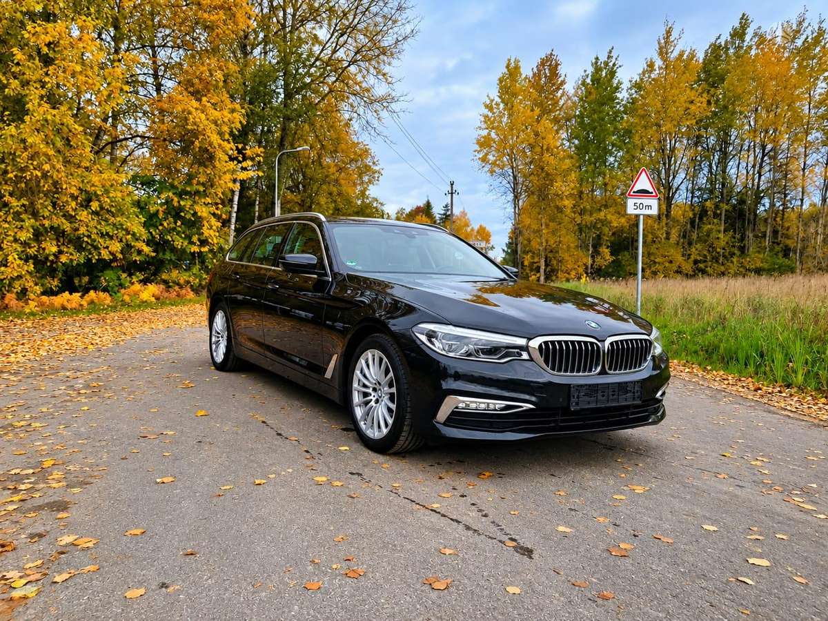BMW 530, universalas