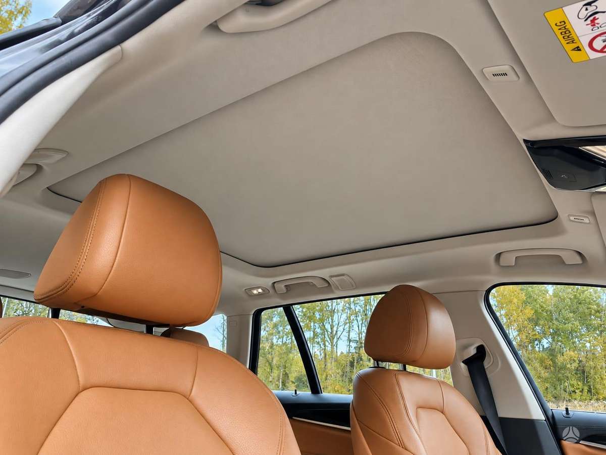 BMW 530, universalas