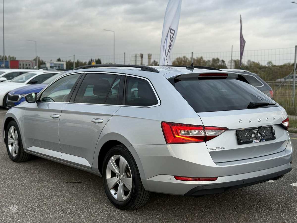 Skoda Superb, 2.0 l., wagon