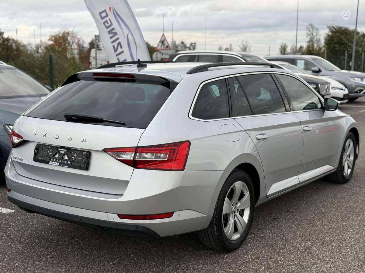 Skoda Superb, 2.0 l., wagon
