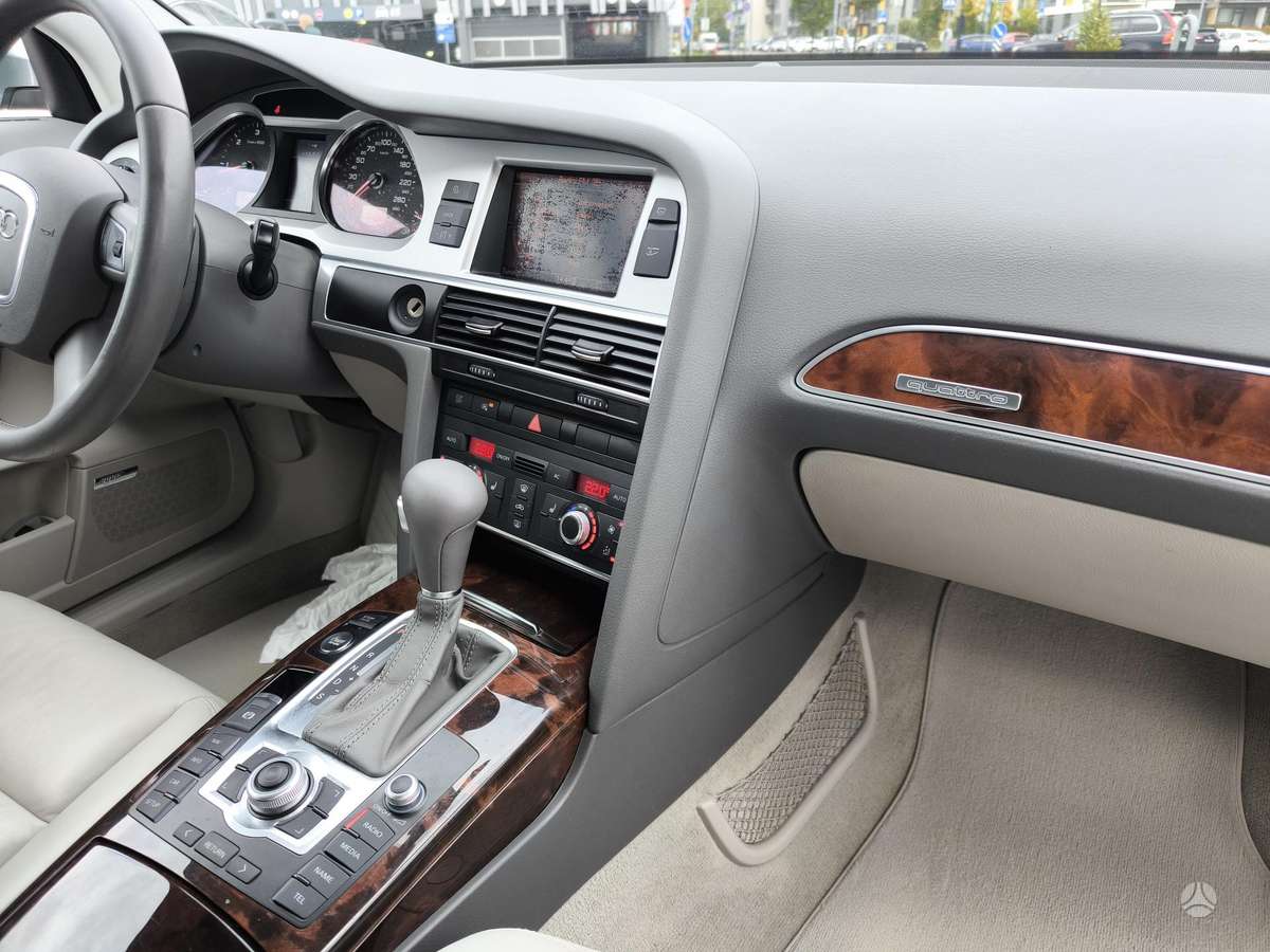 Audi A6, 3.0 l., universalas