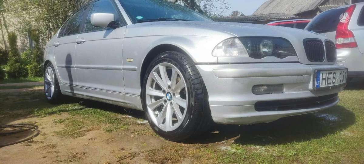 BMW 320, 2.0 l., Седан