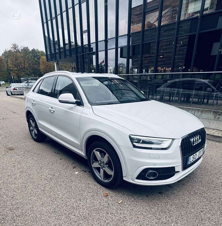 Audi Q3, 2.0 l., Внедорожник / Кроссовер