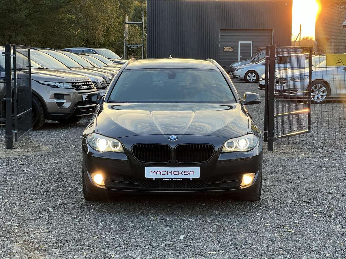 BMW 520, 2.0 l., universalas