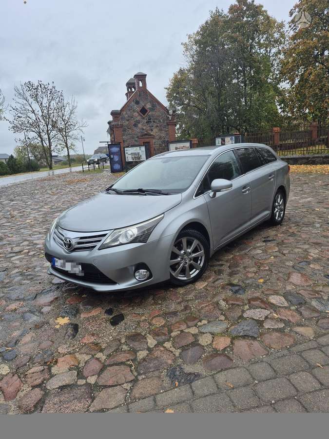 Toyota Avensis, 2.0 l., Универсал