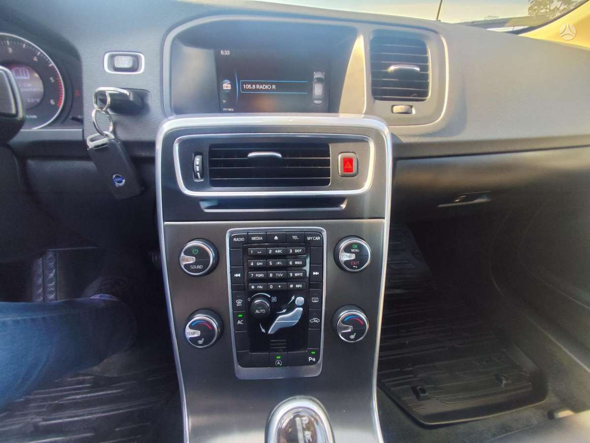 Volvo S60, 1.6 l., Седан