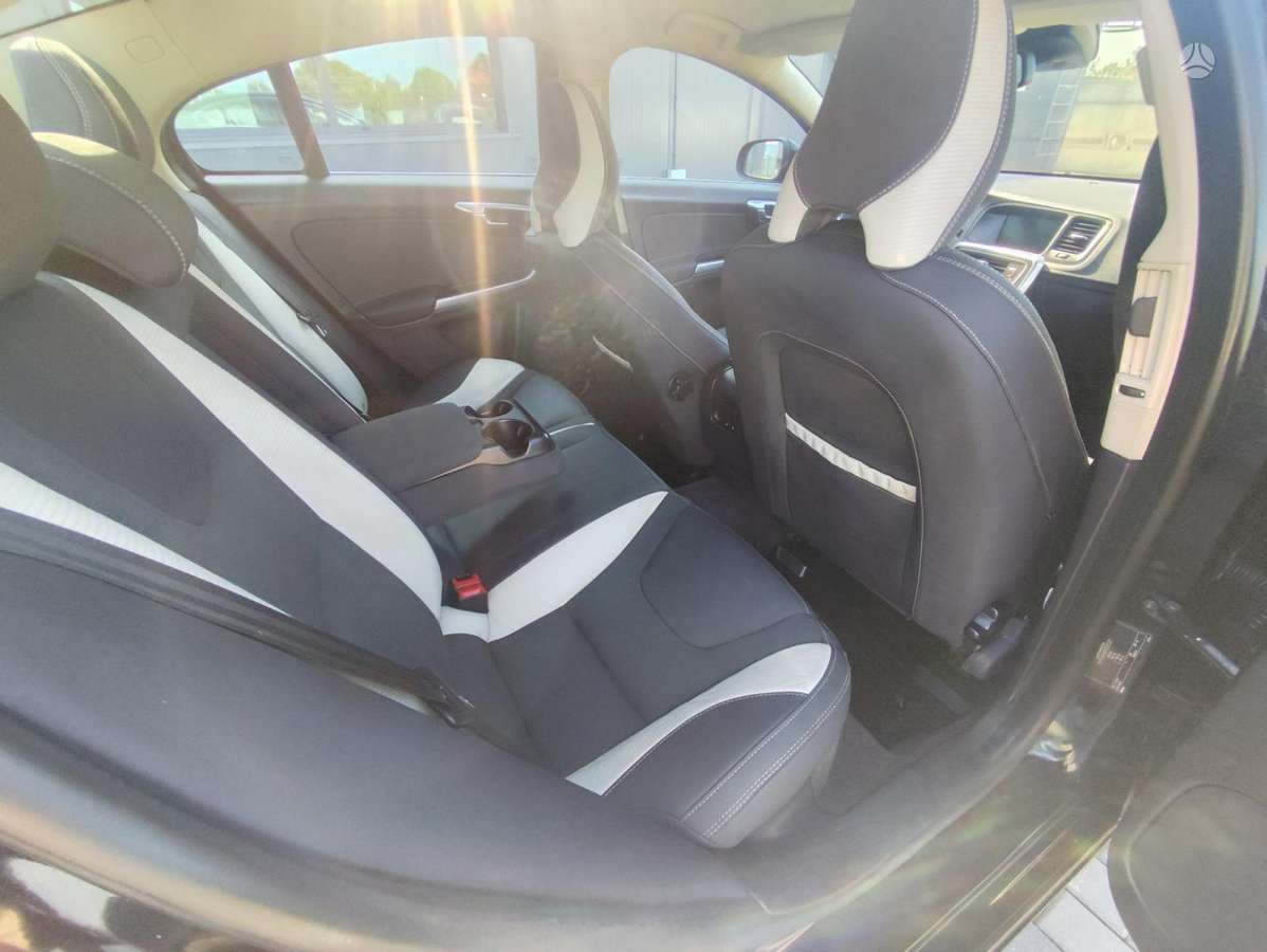 Volvo S60, 1.6 l., Седан