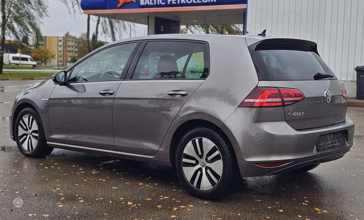 Volkswagen Golf, 24 kWh, hatchback