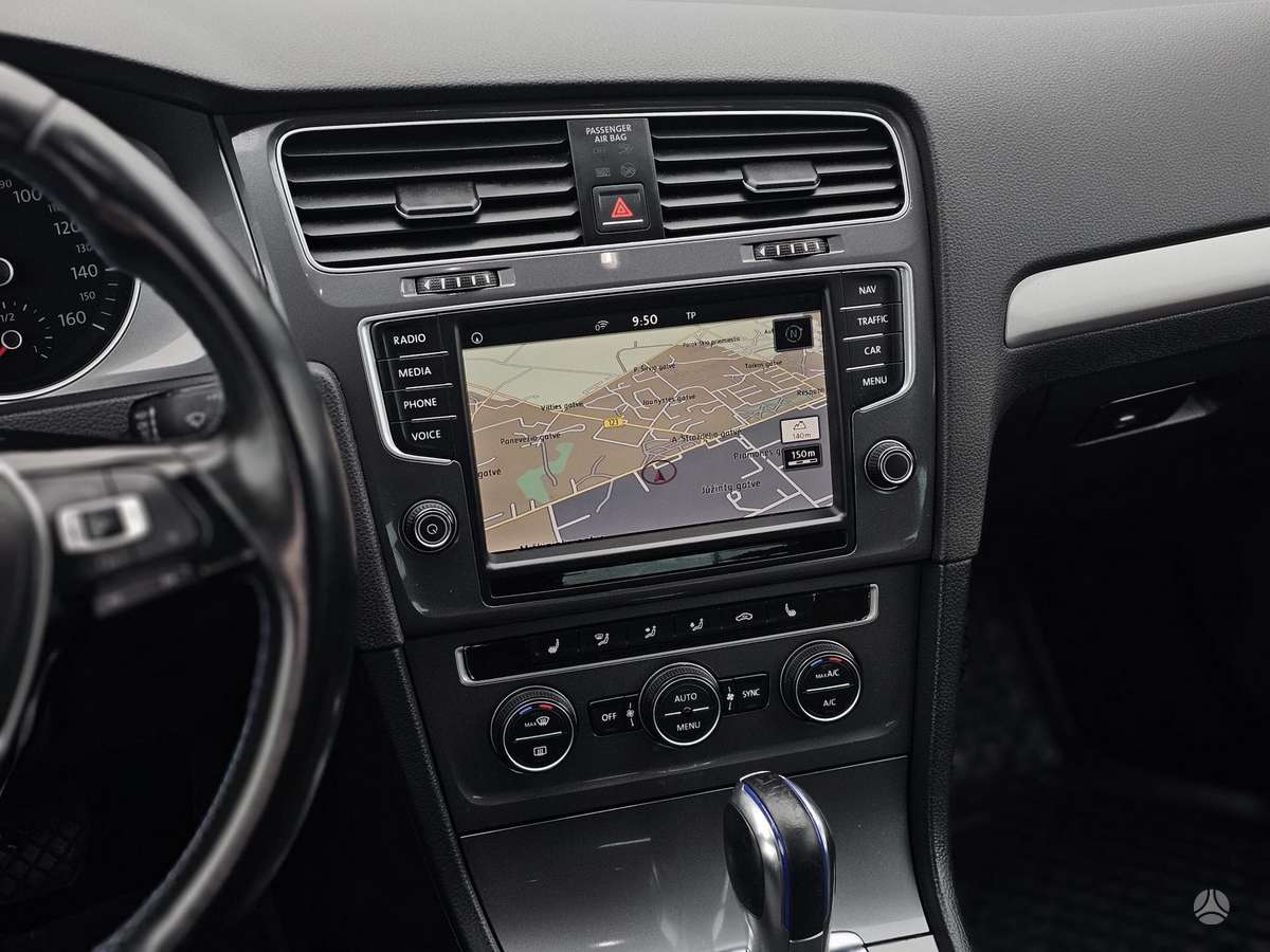 Volkswagen Golf, 24 kWh, hatchback