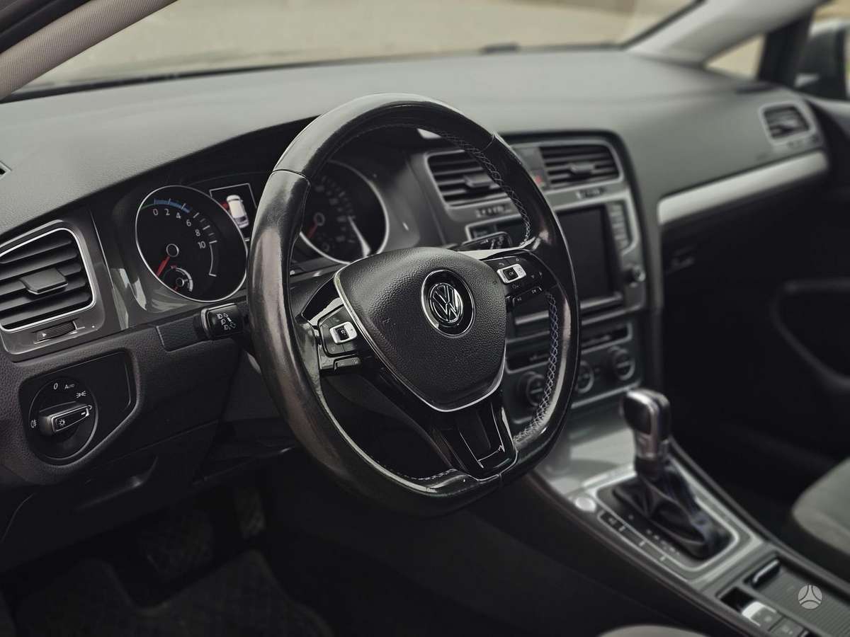 Volkswagen Golf, 24 kWh, hatchback