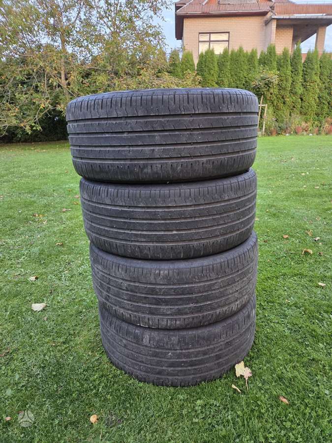 Continental, summer 245/45 R18 | A32609876