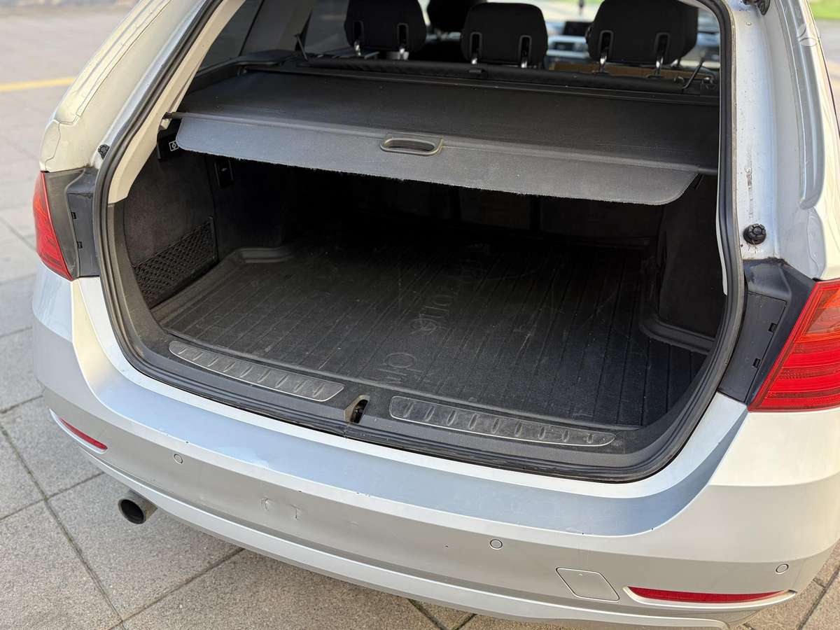 BMW 320, 2.0 l., wagon