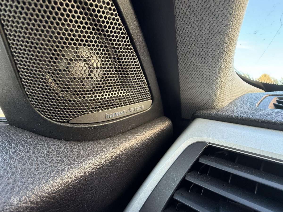 BMW 320, 2.0 l., wagon