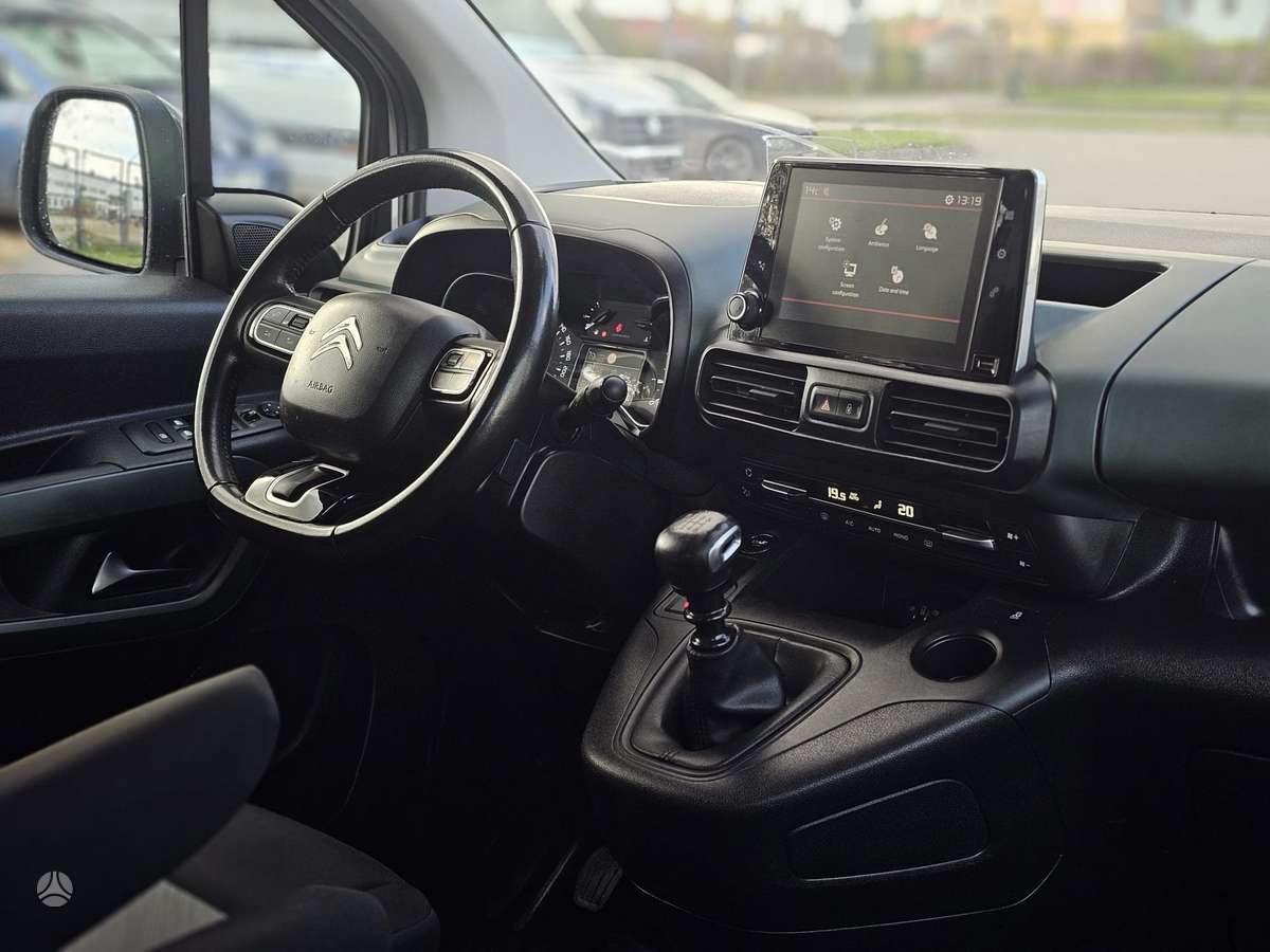 Citroen Berlingo, 1.2 l., Минивэн
