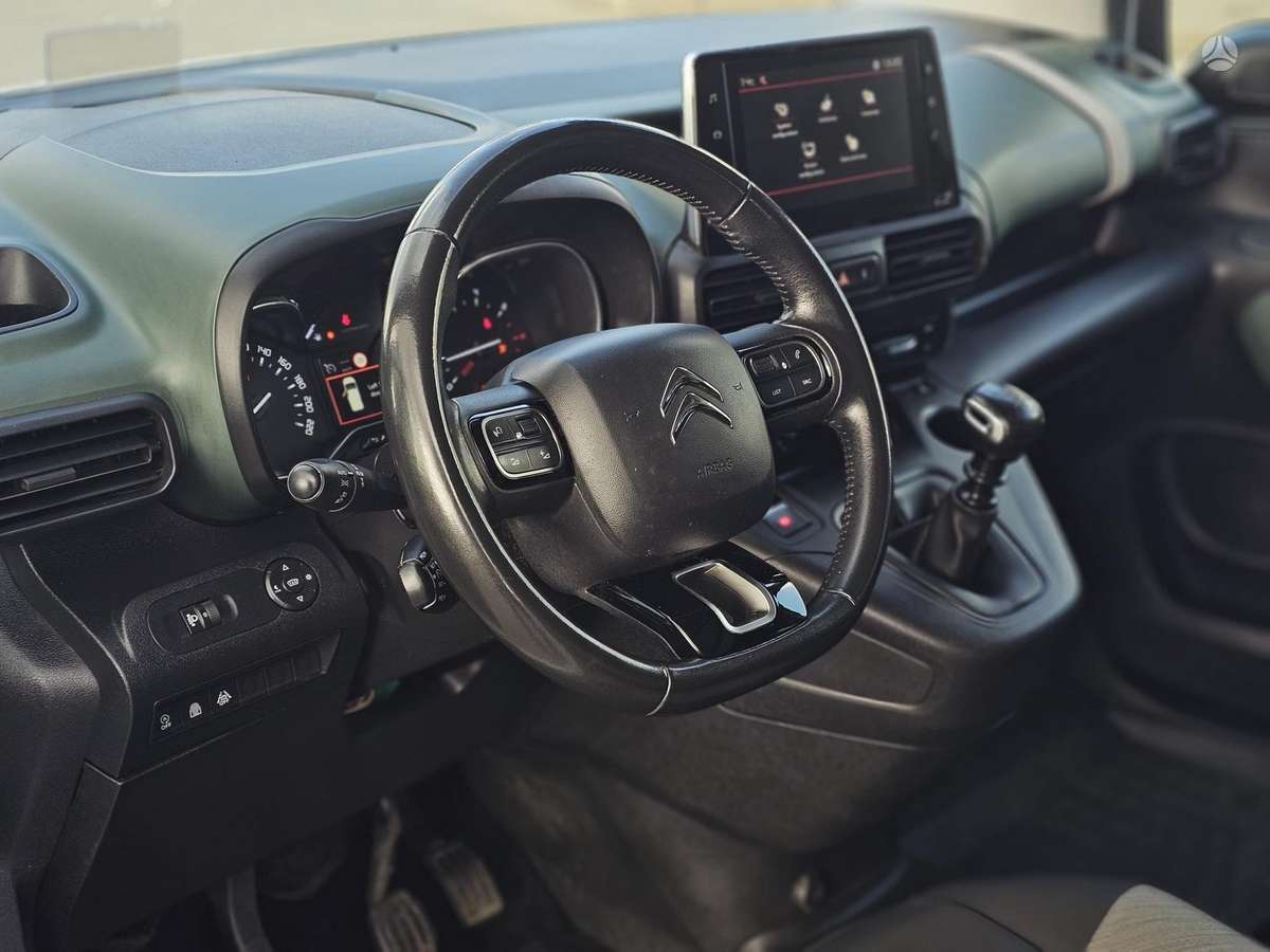 Citroen Berlingo, 1.2 l., Минивэн