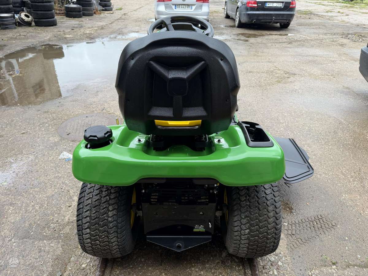 John Deere X350, садовые тракторы