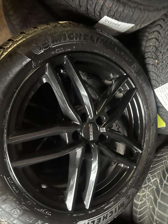 Dezent, light alloy, R17
