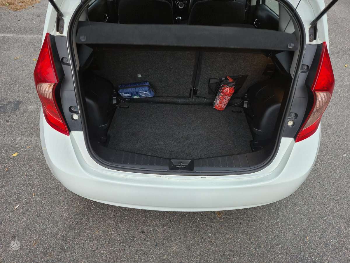 Nissan Note, 1.2 l., Хэтчбек