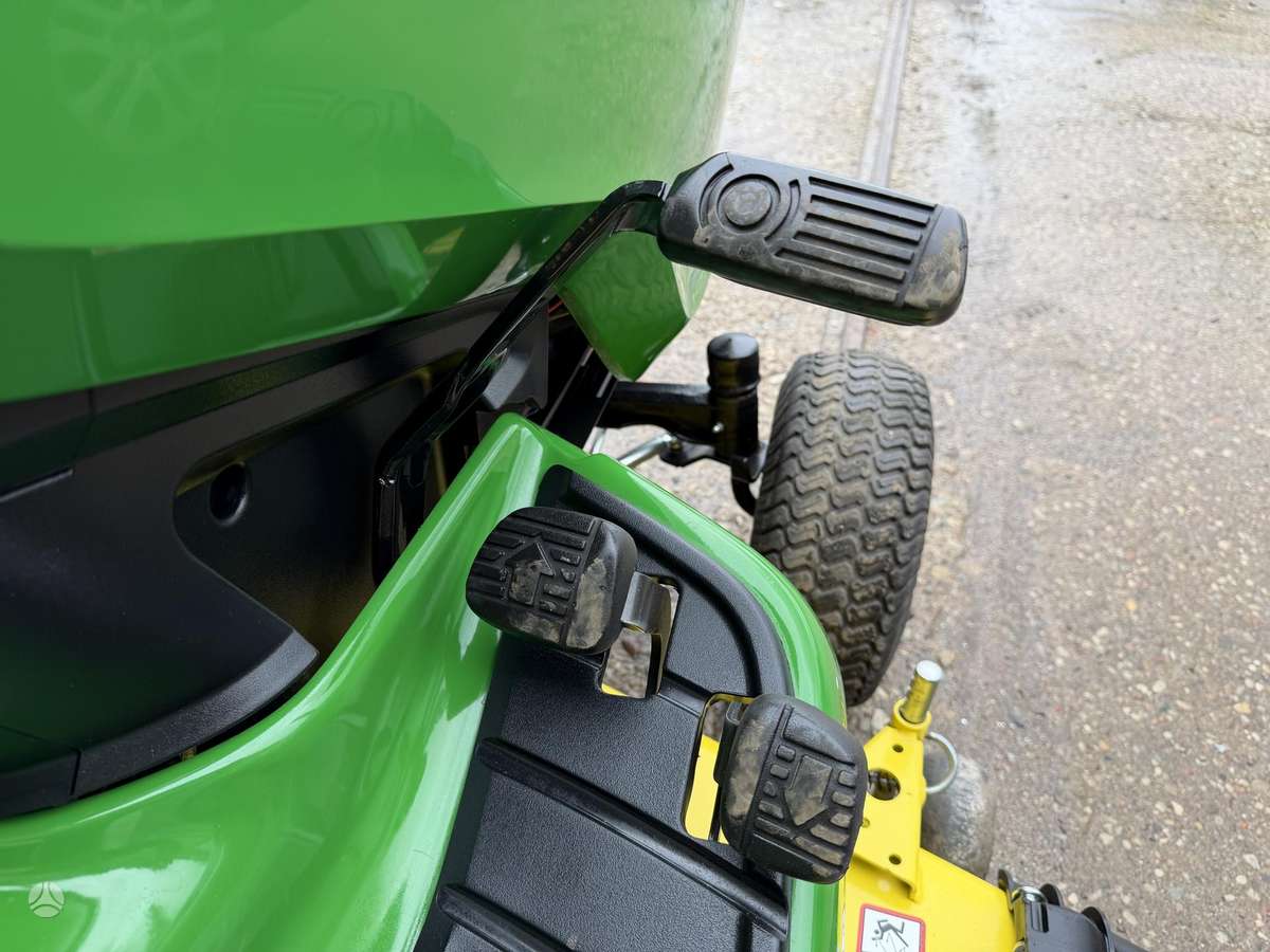 John Deere X350, садовые тракторы