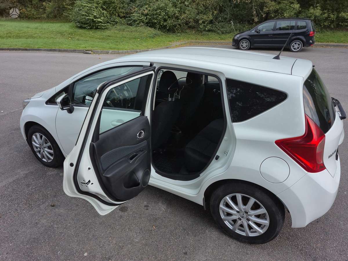 Nissan Note, 1.2 l., Хэтчбек