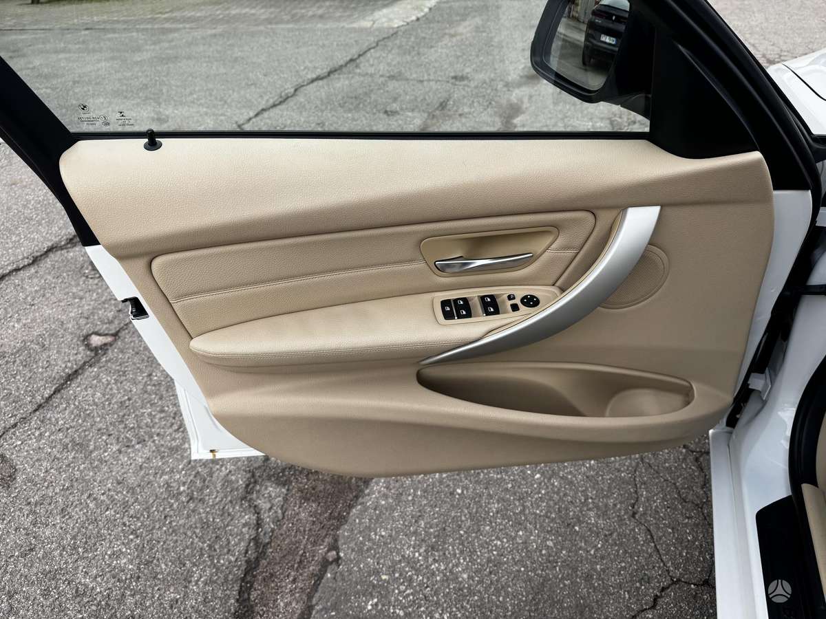 BMW 320, 2.0 l., universalas