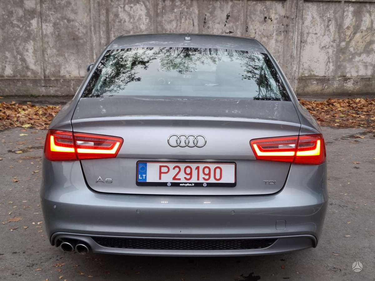 Audi A6, 2.0 l., Седан