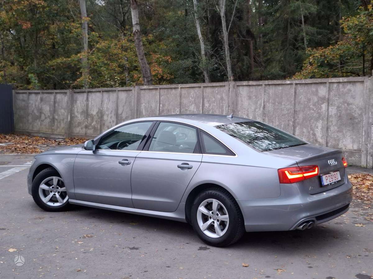 Audi A6, 2.0 l., Седан