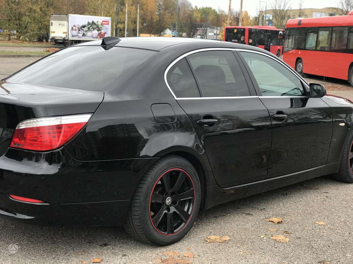 BMW 520, 2.0 l., Седан