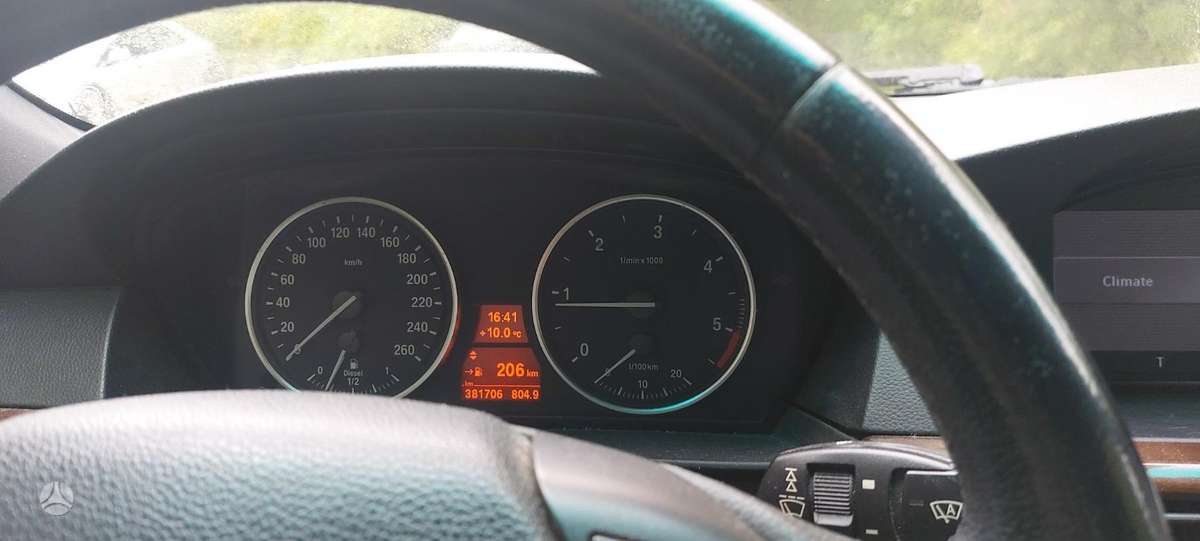 BMW 520, 2.0 l., Седан