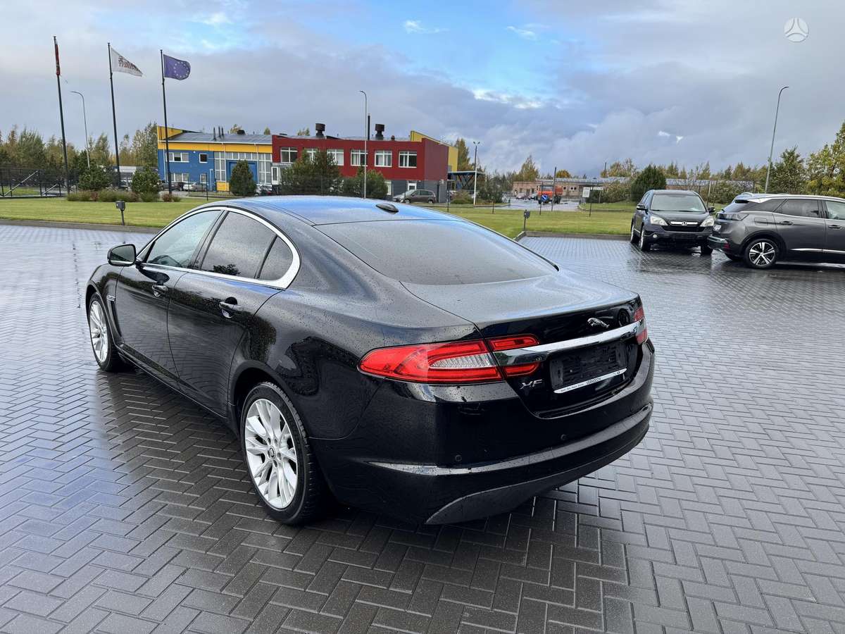 Jaguar XF, 2.2 l., Седан
